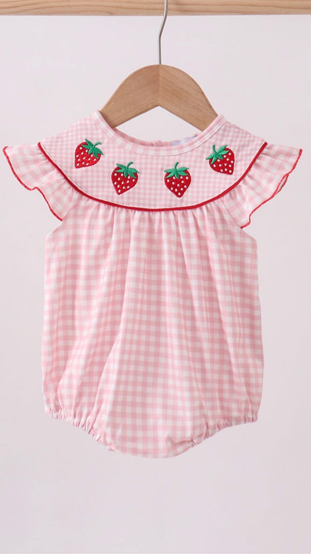 Pink gingham strawberry bubble