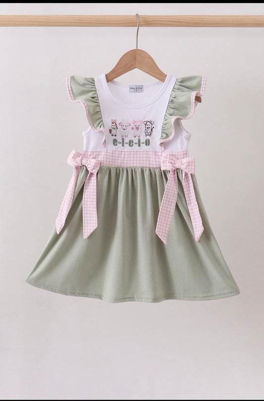 E I E I O dress