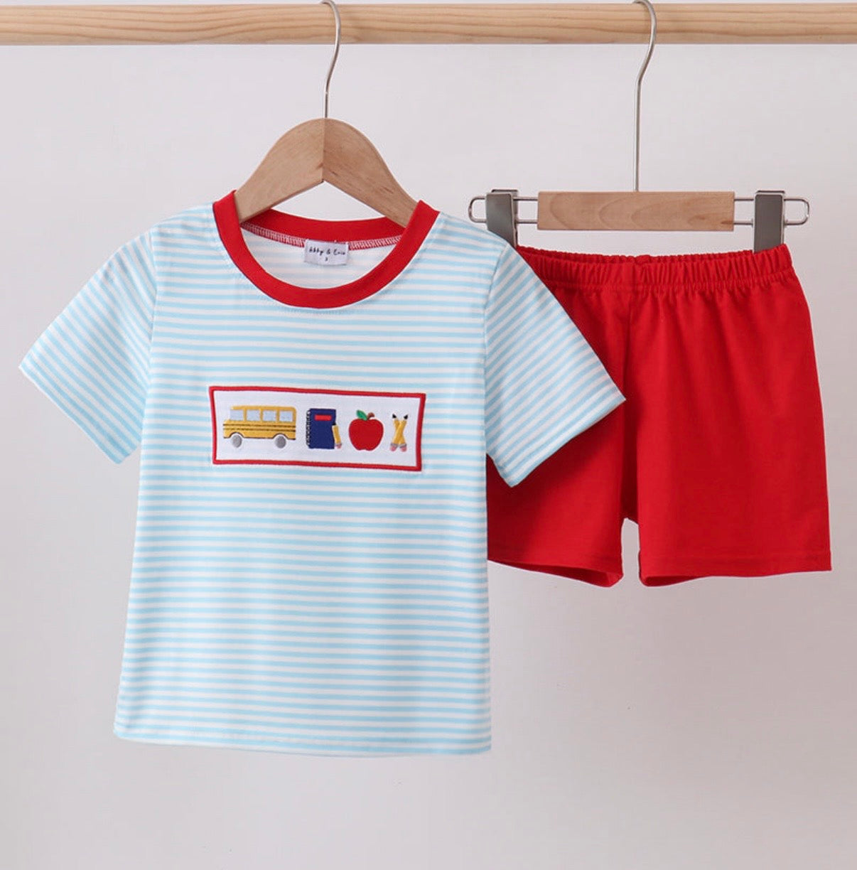 Blue Apple Pencil embroidery short set
