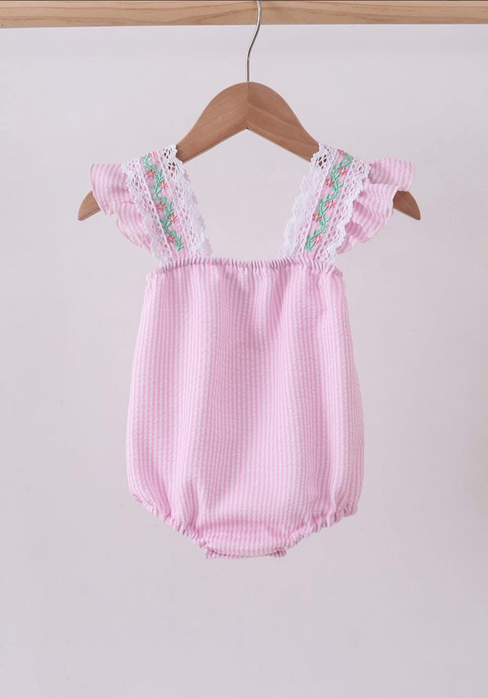 Pink seersucker ruffle bubble