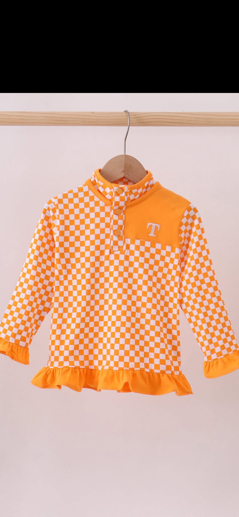 TN checkered ruffle pullover